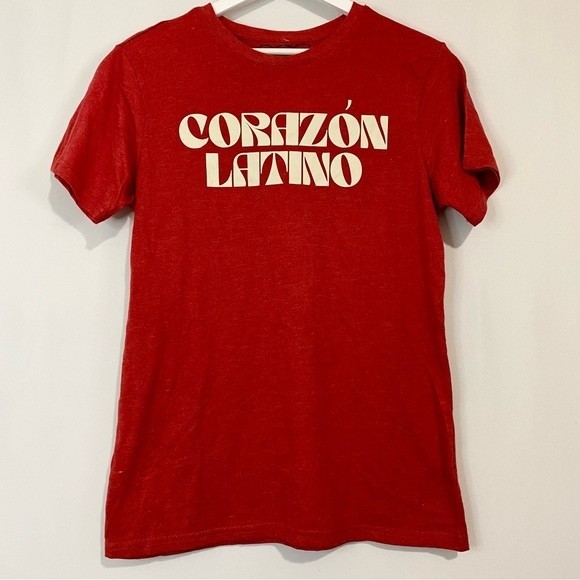 JZD Women’s Corazón Latino Short Sleeve Graphic Tee Shirt Red NWT - Picture 1 of 6